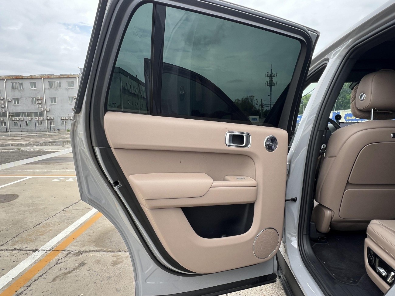Li Auto L9 2025