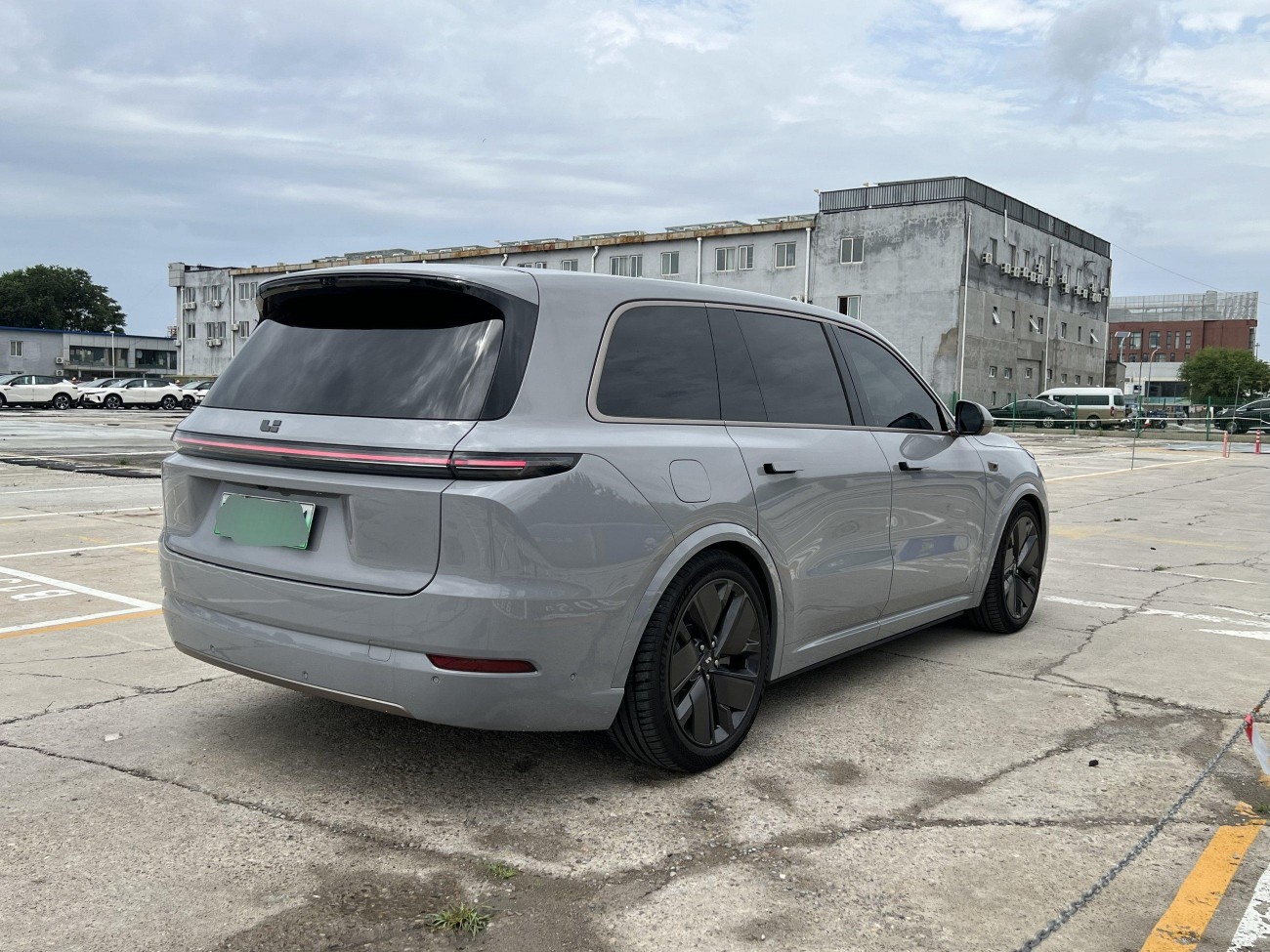 Li Auto L9 2025