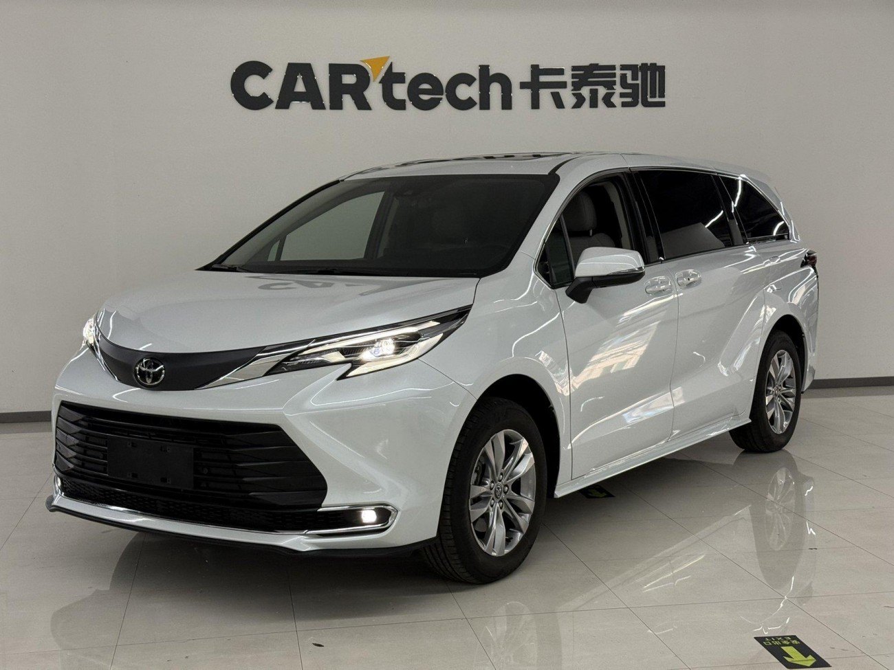 Toyota Sienna 2025