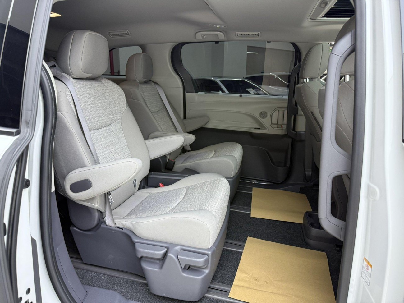 Toyota Sienna 2025