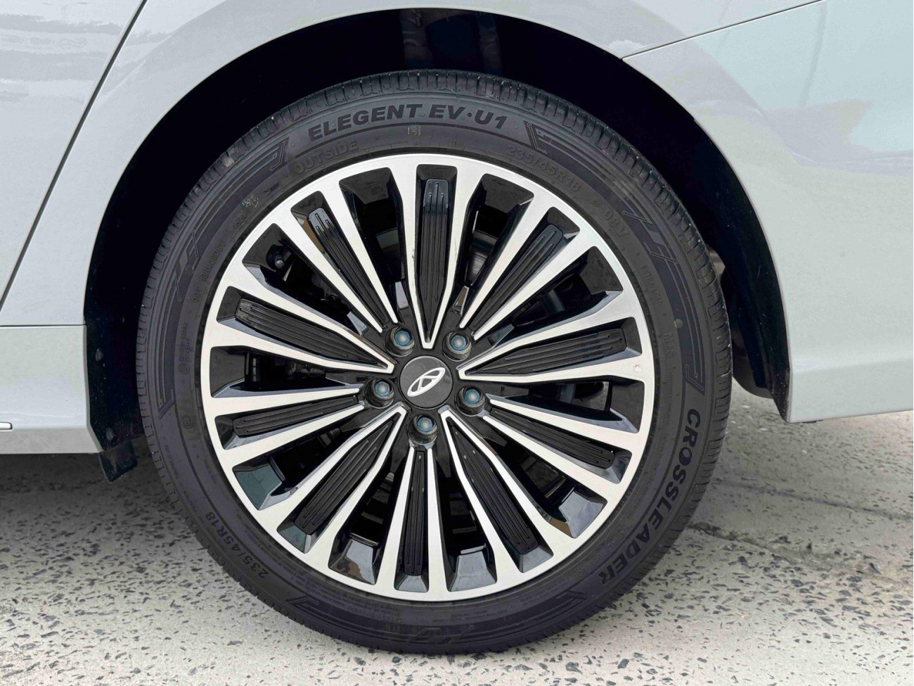 Chery A8L 2024
