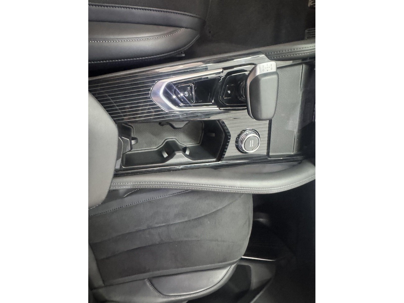 Geely Xingyue L 2024