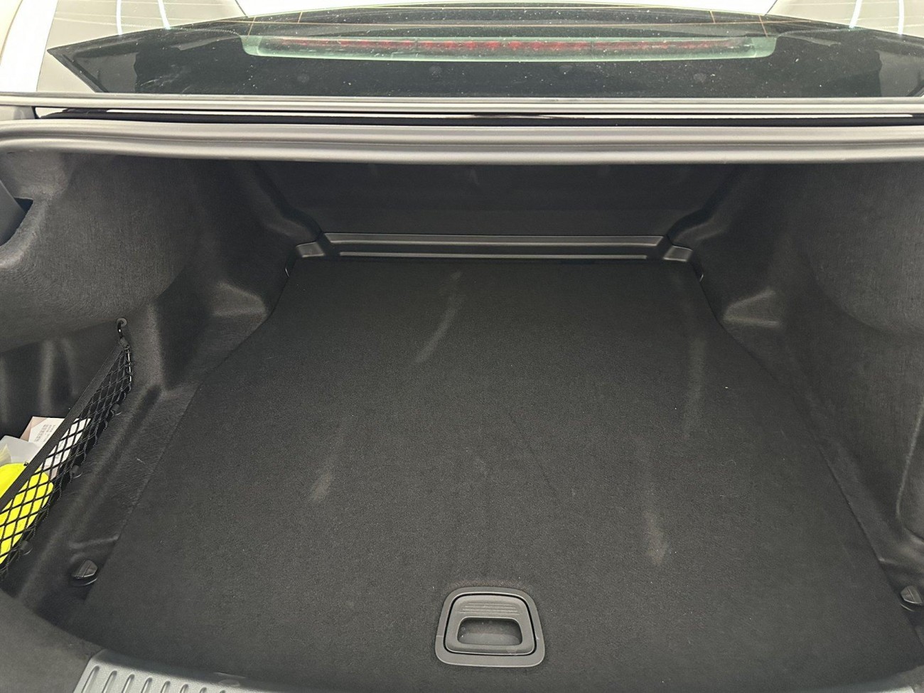 Mercedes-Benz E 260 L 2026