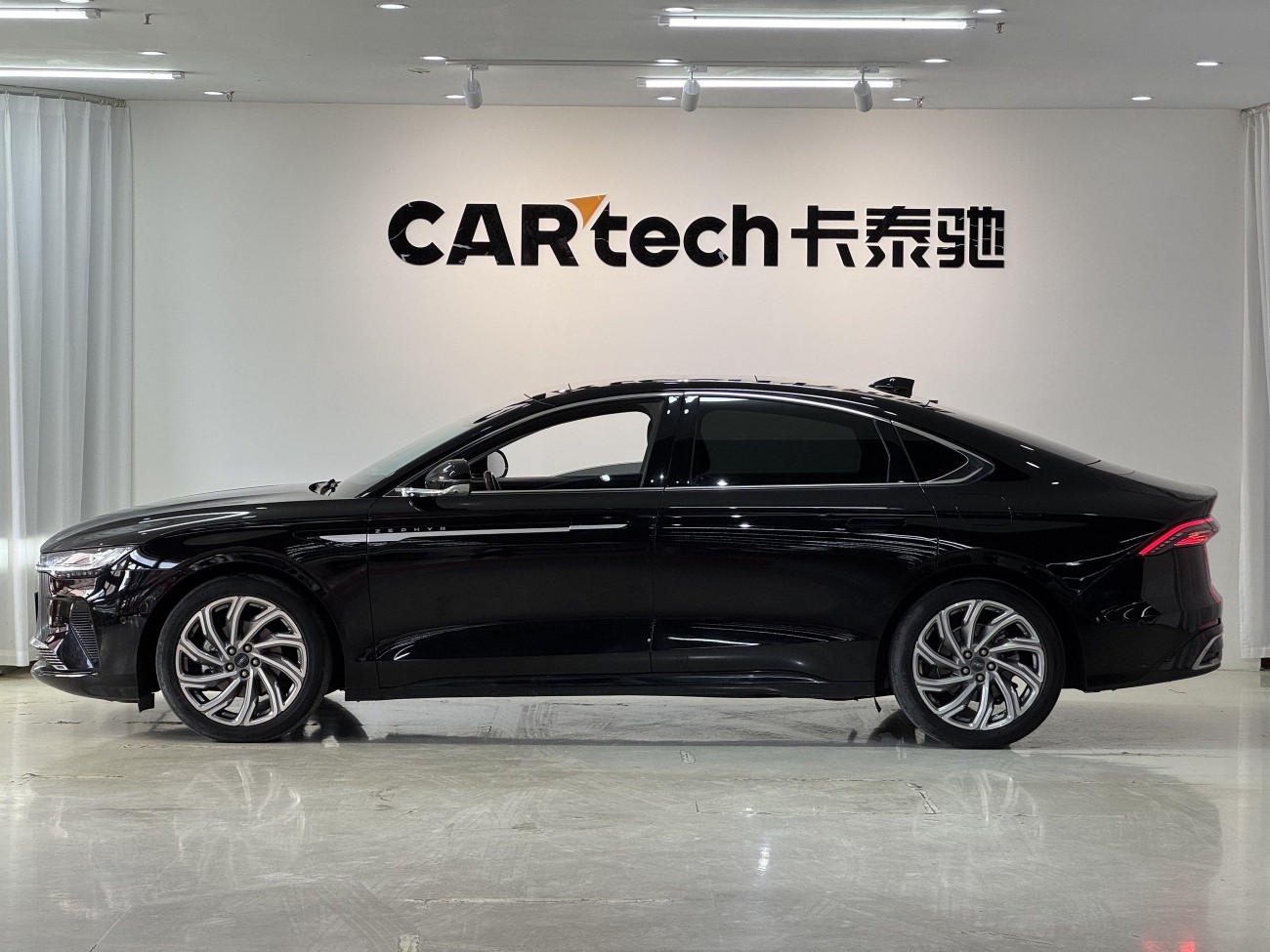 Lincoln Z 2022