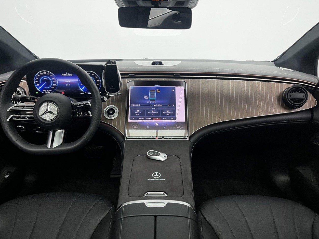 Mercedes-Benz EQE 2024