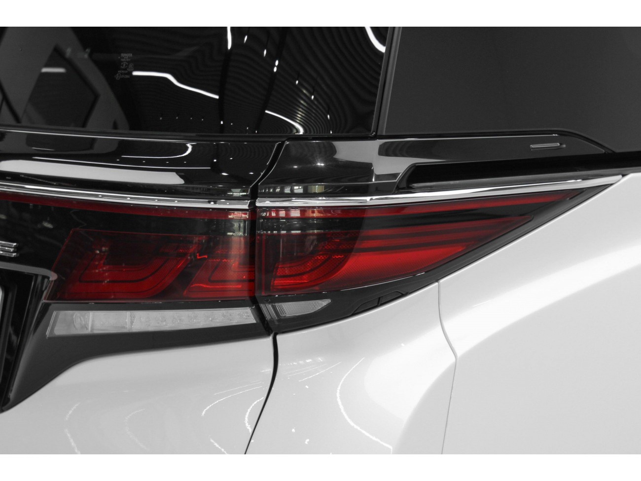 Toyota Vellfire 2024