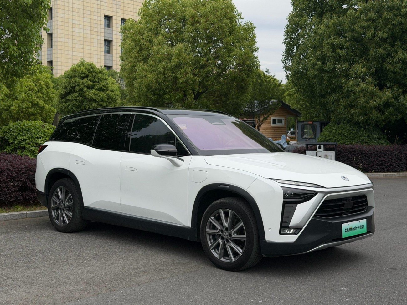 NIO ES8 2020