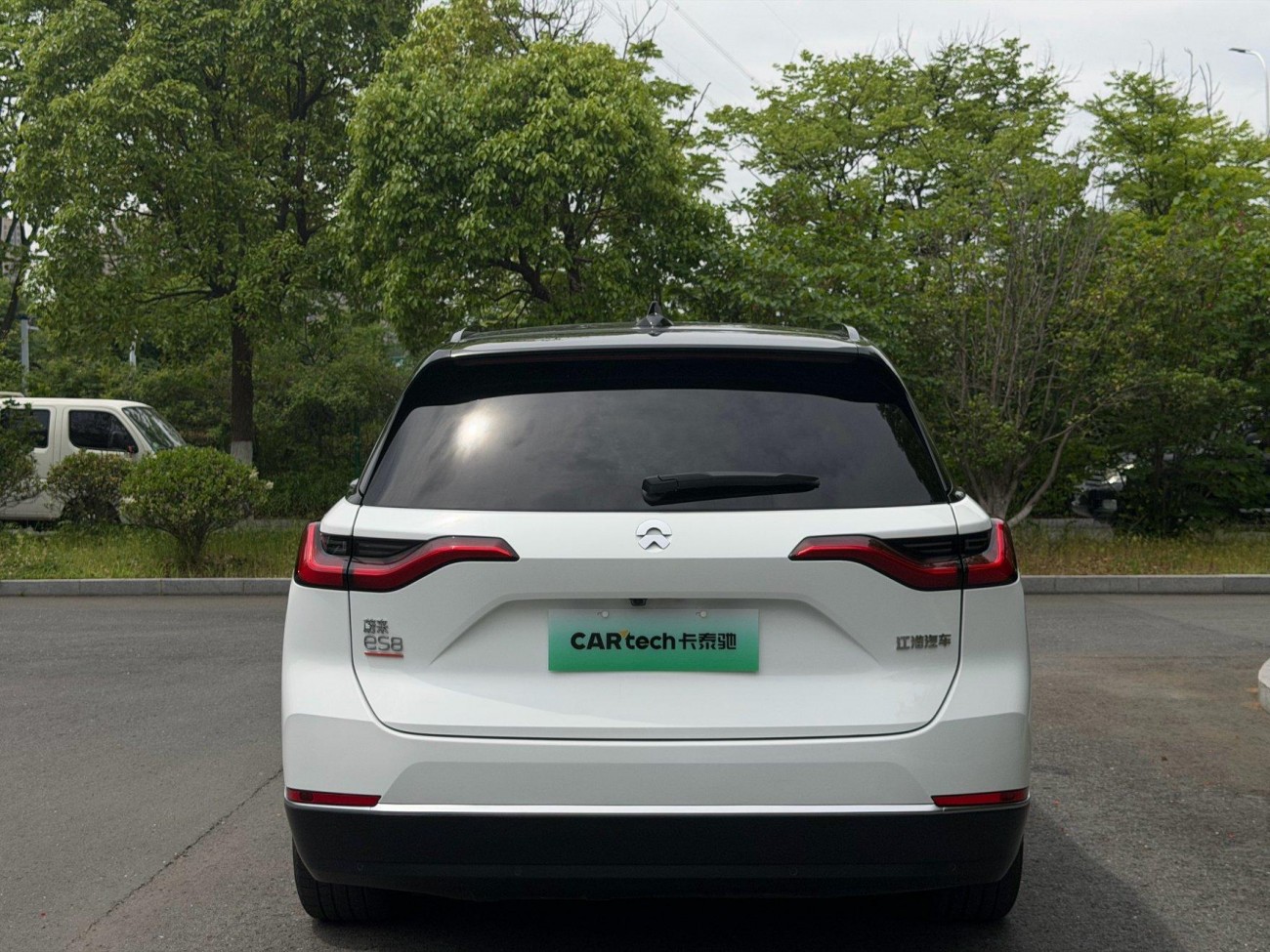 NIO ES8 2020