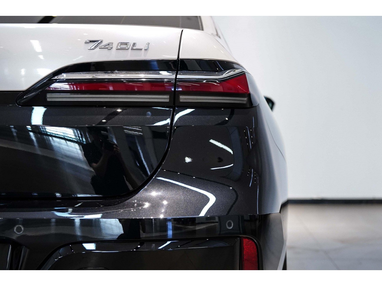 BMW 735Li 2025