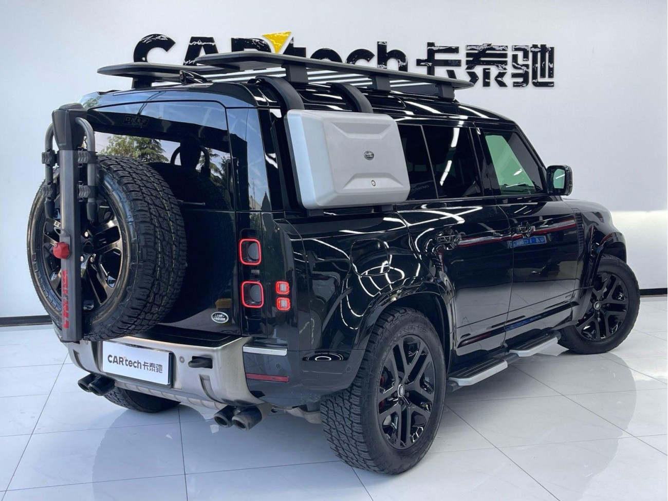 Land Rover Defender 2021