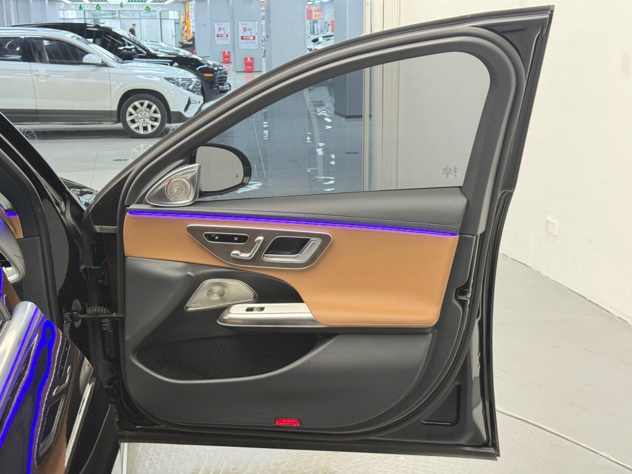 Mercedes-Benz E 300 L 2024