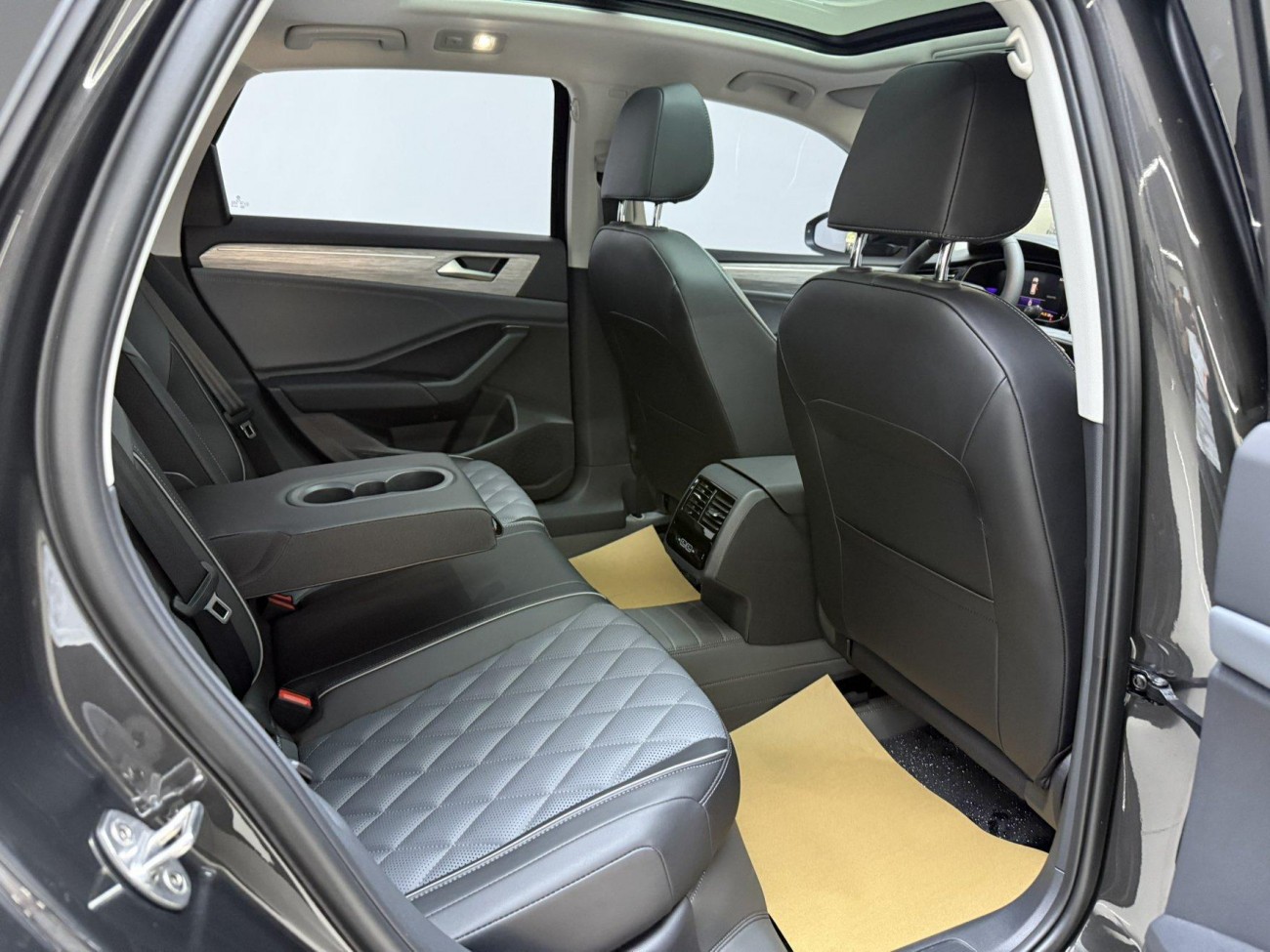 Volkswagen Sagitar 2025