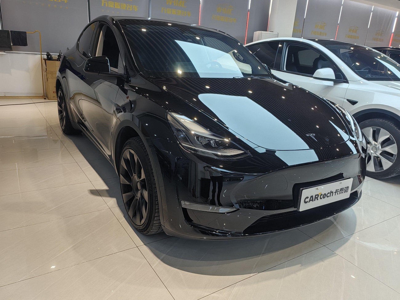 Tesla Model Y 2024