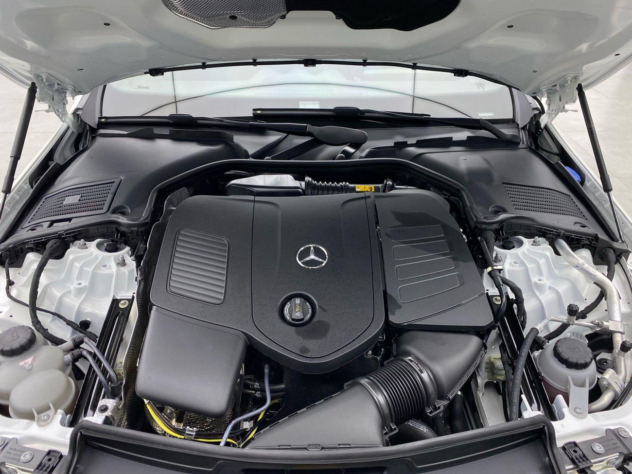 Mercedes-Benz C 260 L 2024