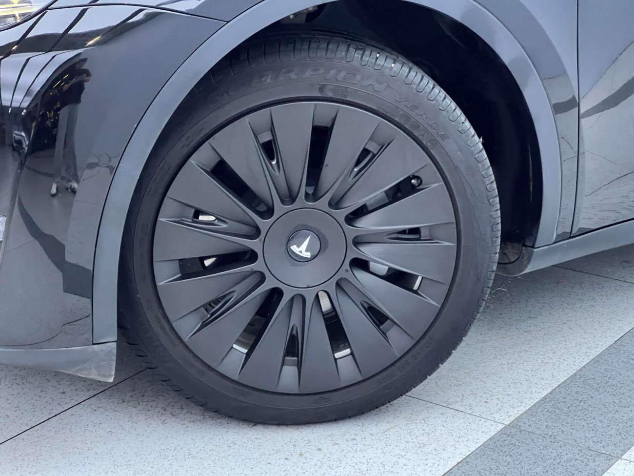 Tesla Model Y 2021