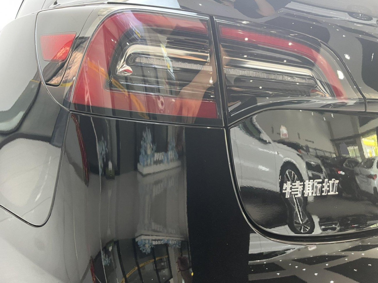 Tesla Model 3 2023