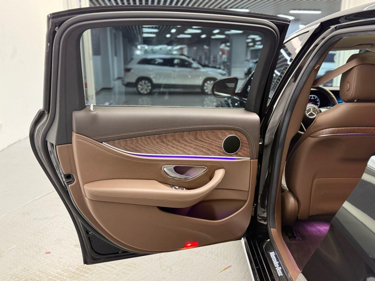 Mercedes-Benz E 260 L 2023