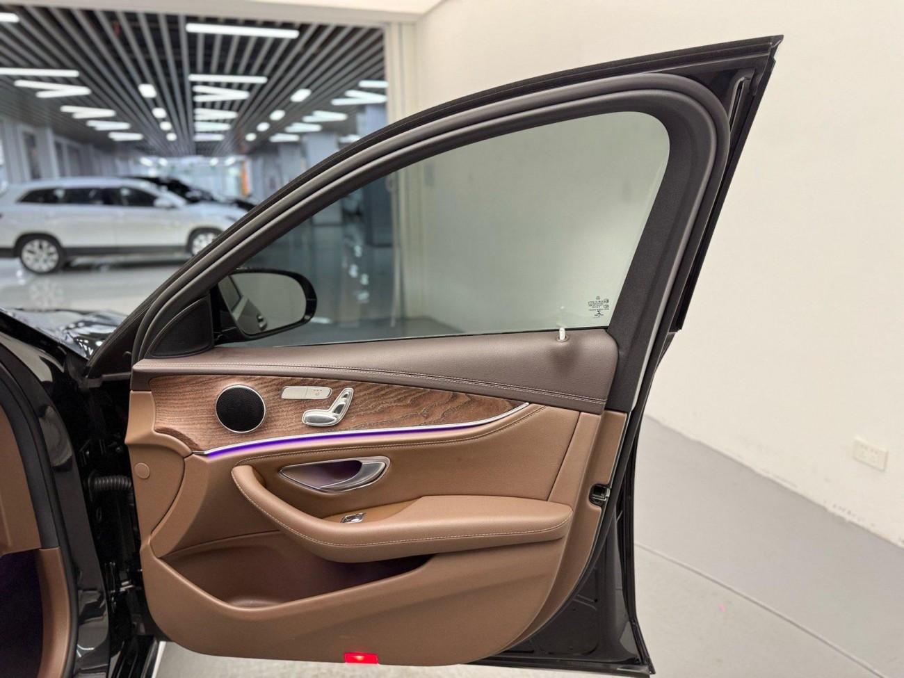 Mercedes-Benz E 260 L 2023