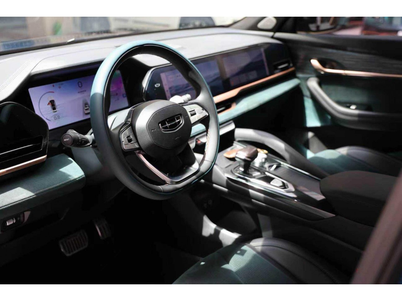 Geely Xingyue L 2022