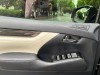 Lexus LM 300h 2022