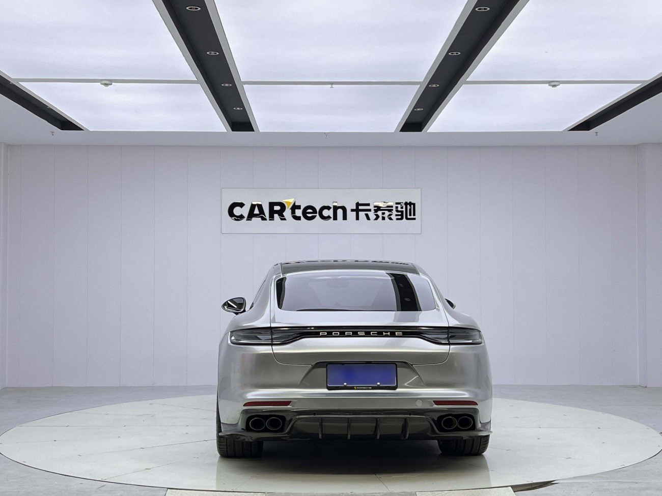 Porsche Panamera 2024