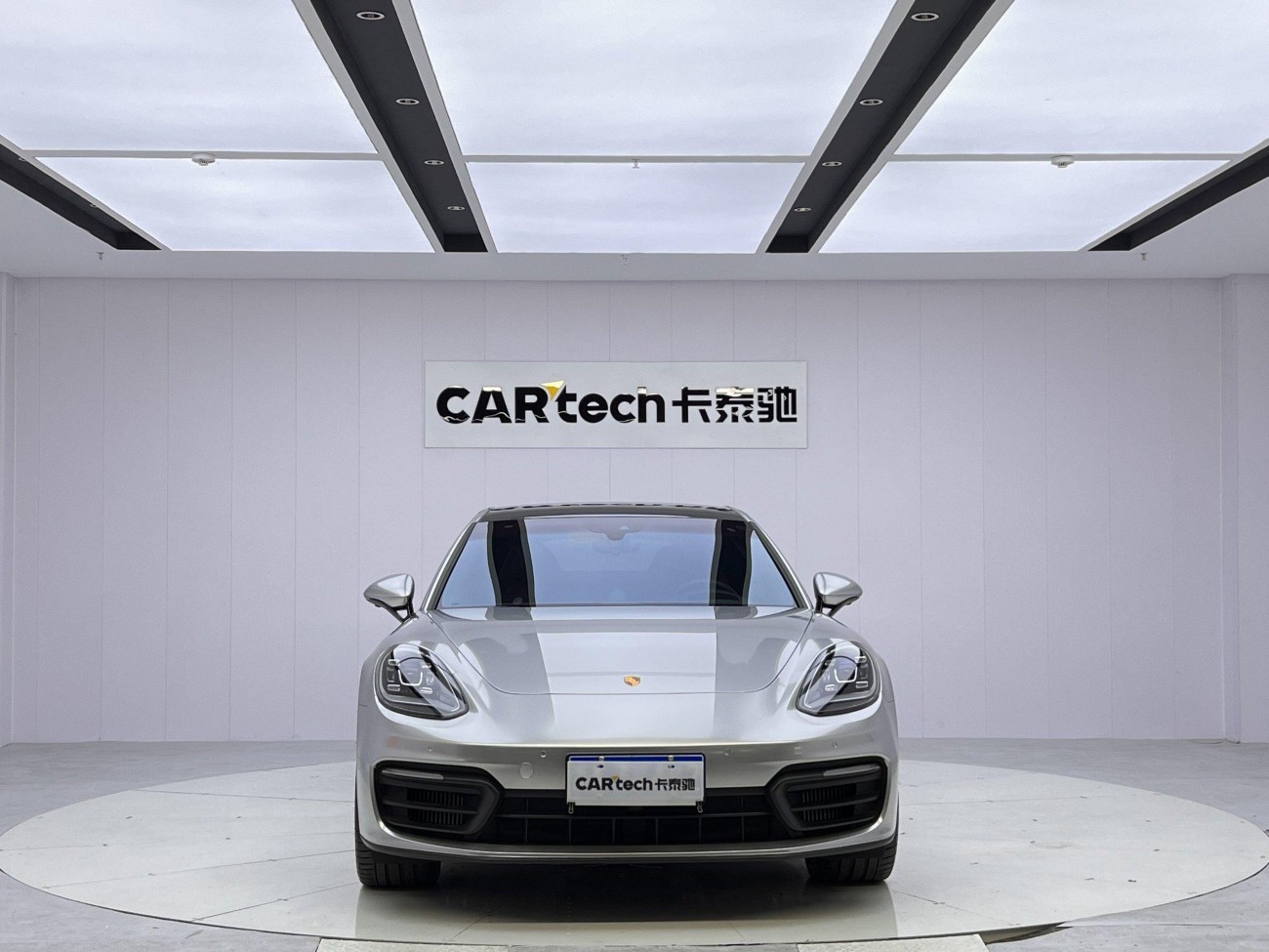 Porsche Panamera 2024