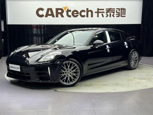 Porsche Panamera 2024