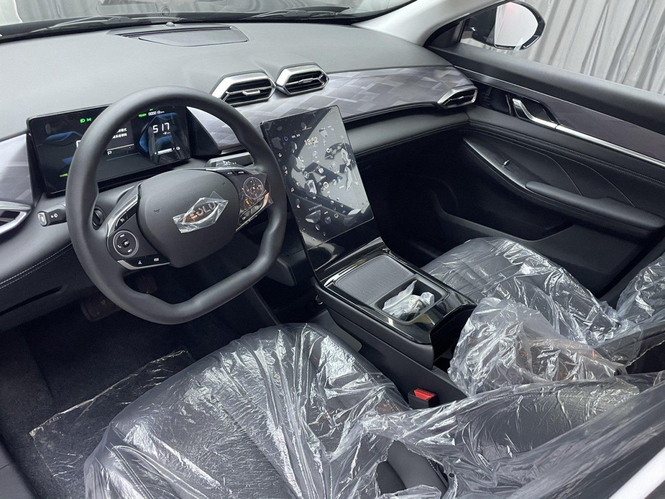 Dongfeng SKY EV01 2025