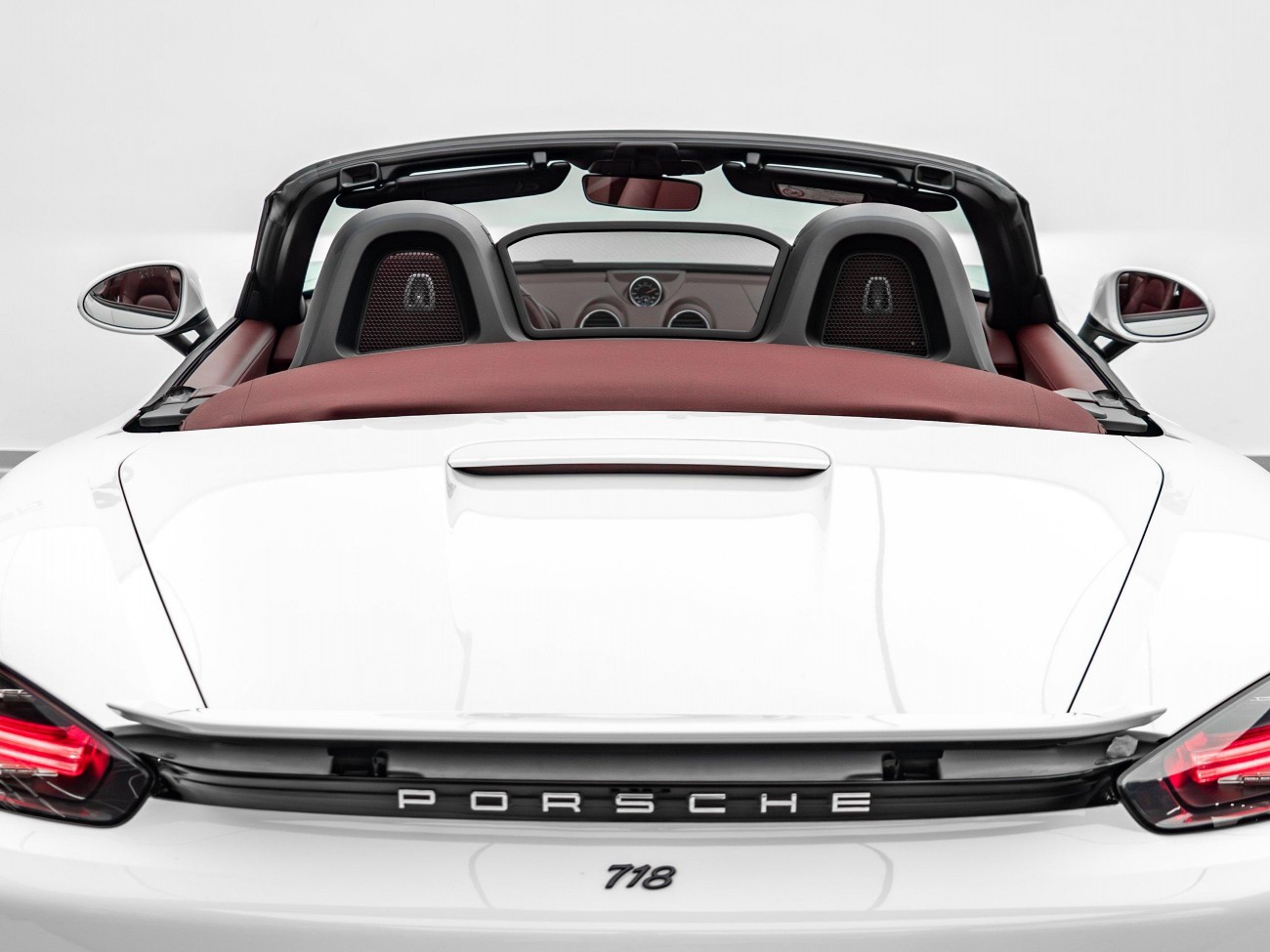 Porsche Cayman 2023