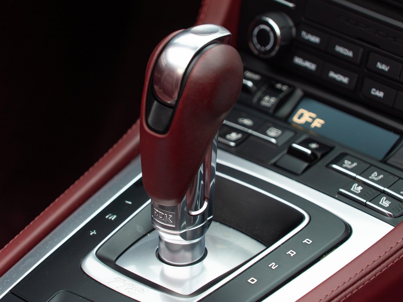 Porsche Cayman 2023