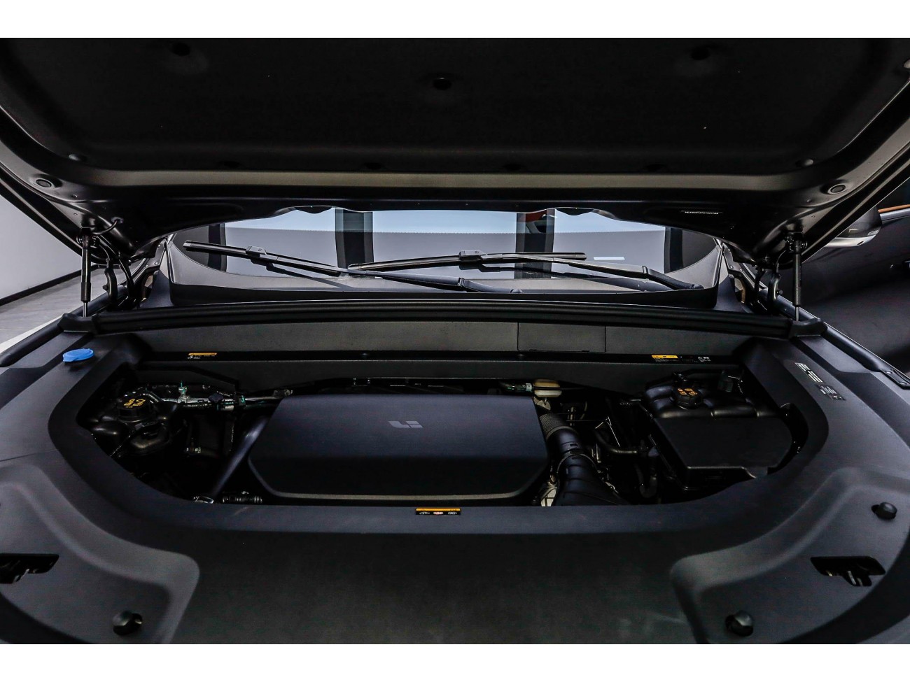 Li Auto L8 2025