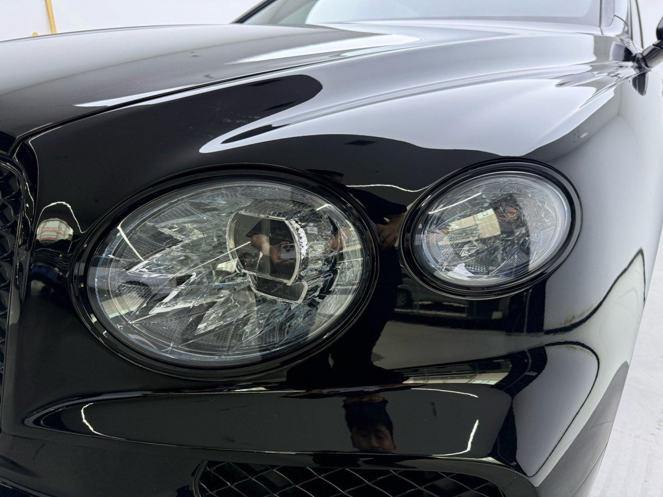 Bentley Bentayga 2023