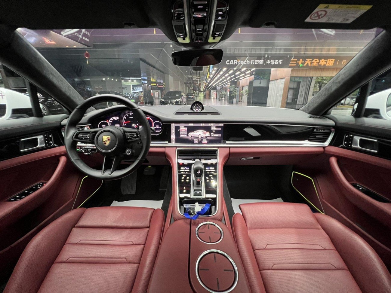 Porsche Panamera 2021