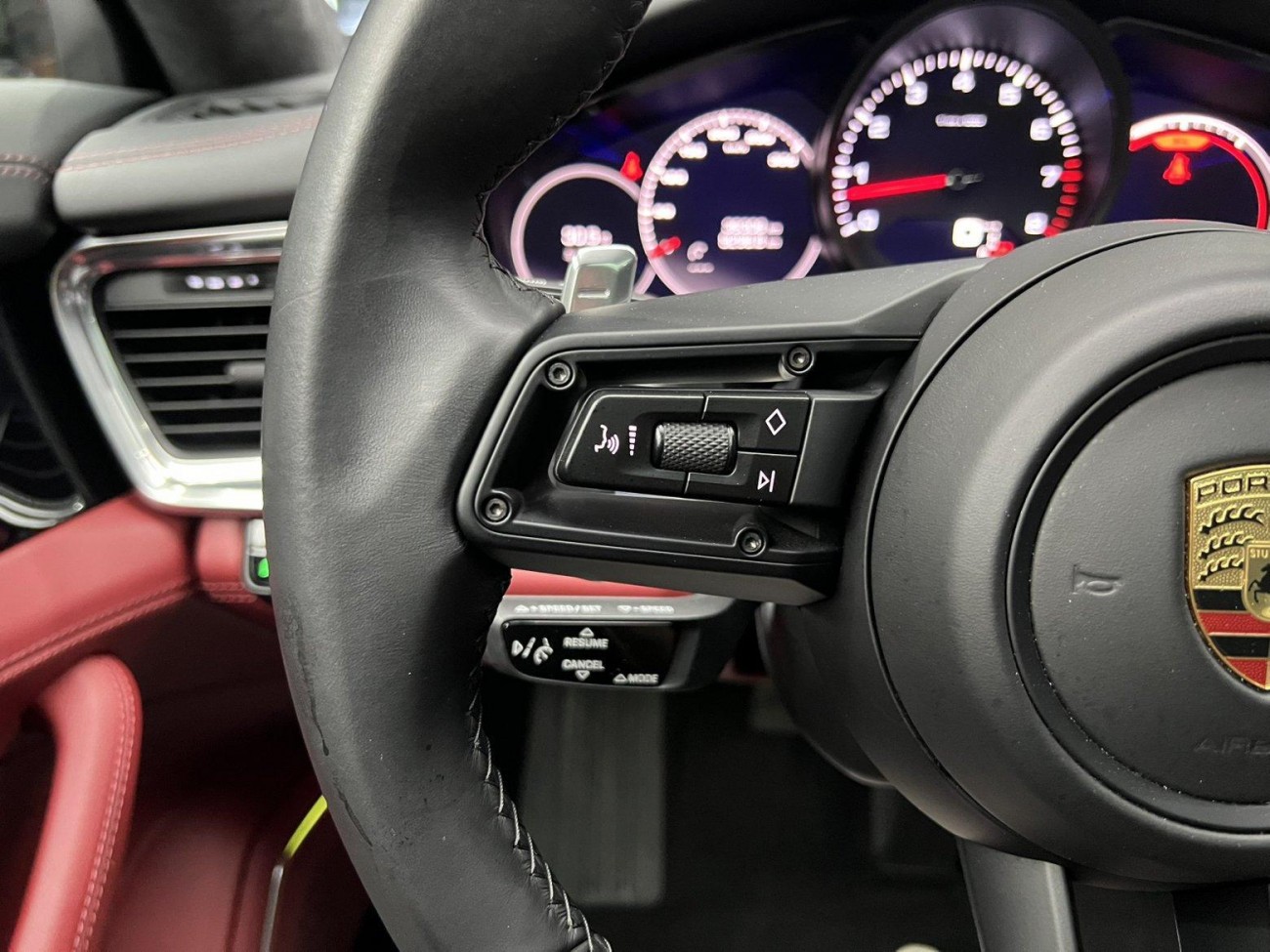 Porsche Panamera 2021