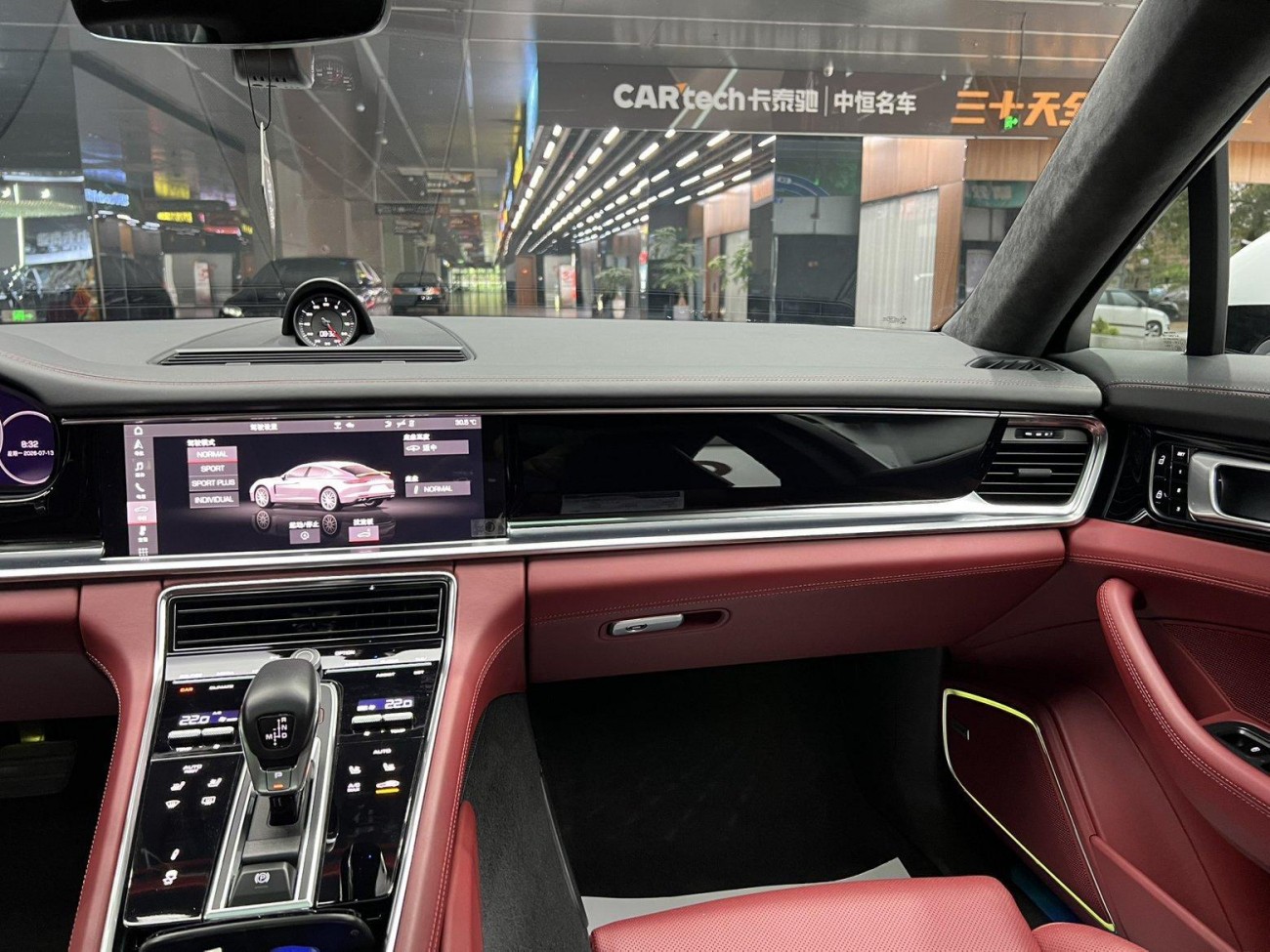 Porsche Panamera 2021