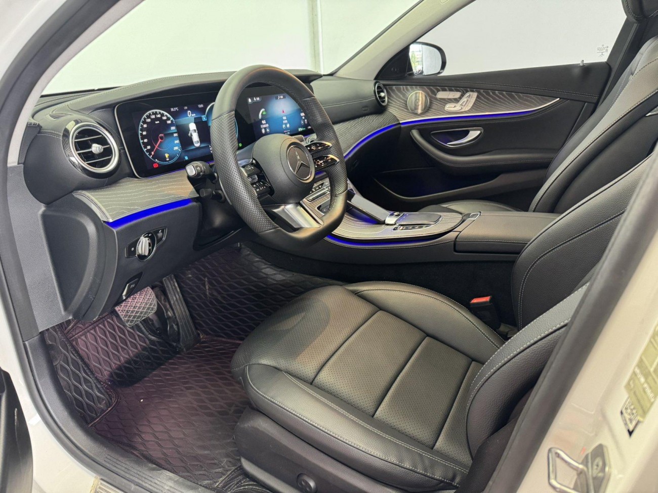 Mercedes-Benz E 300 L 2022