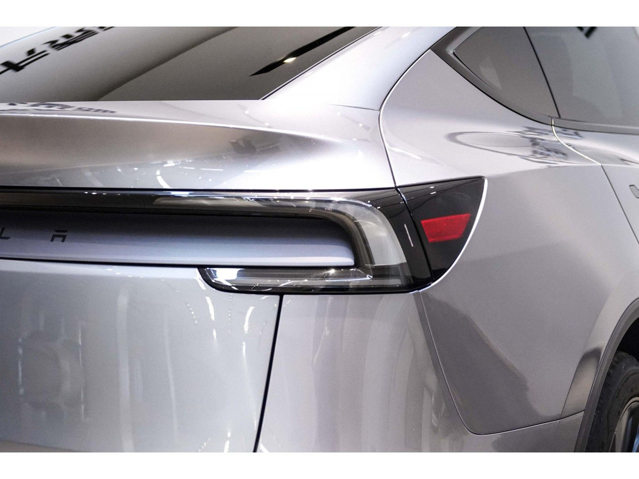 Tesla Model Y 2026