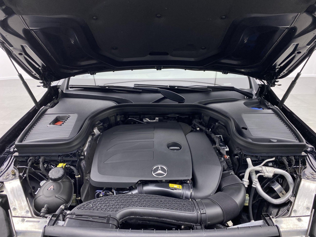 Mercedes-Benz GLC 300 L 2022