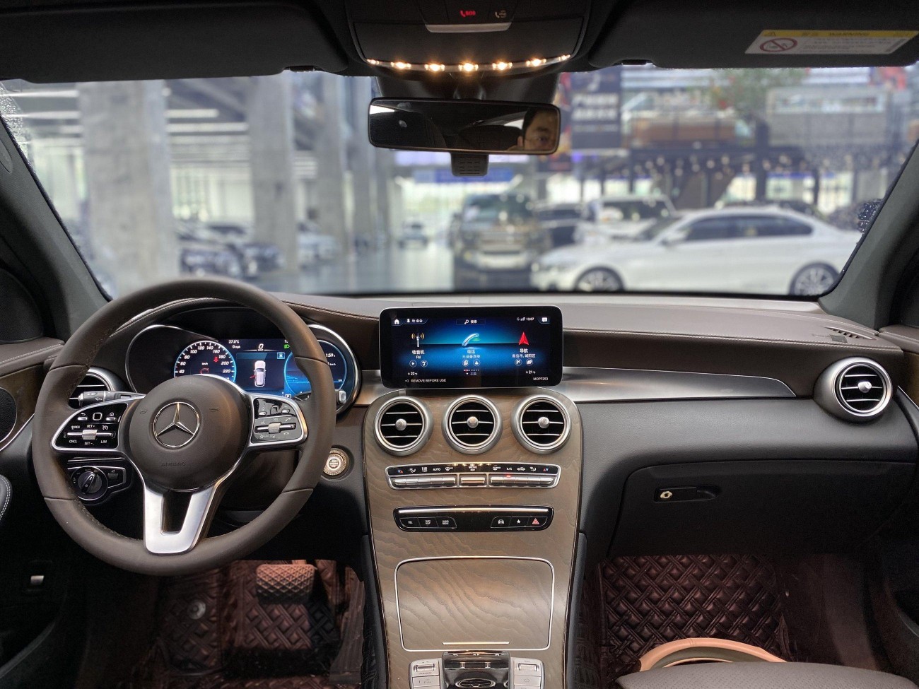 Mercedes-Benz GLC 300 L 2022