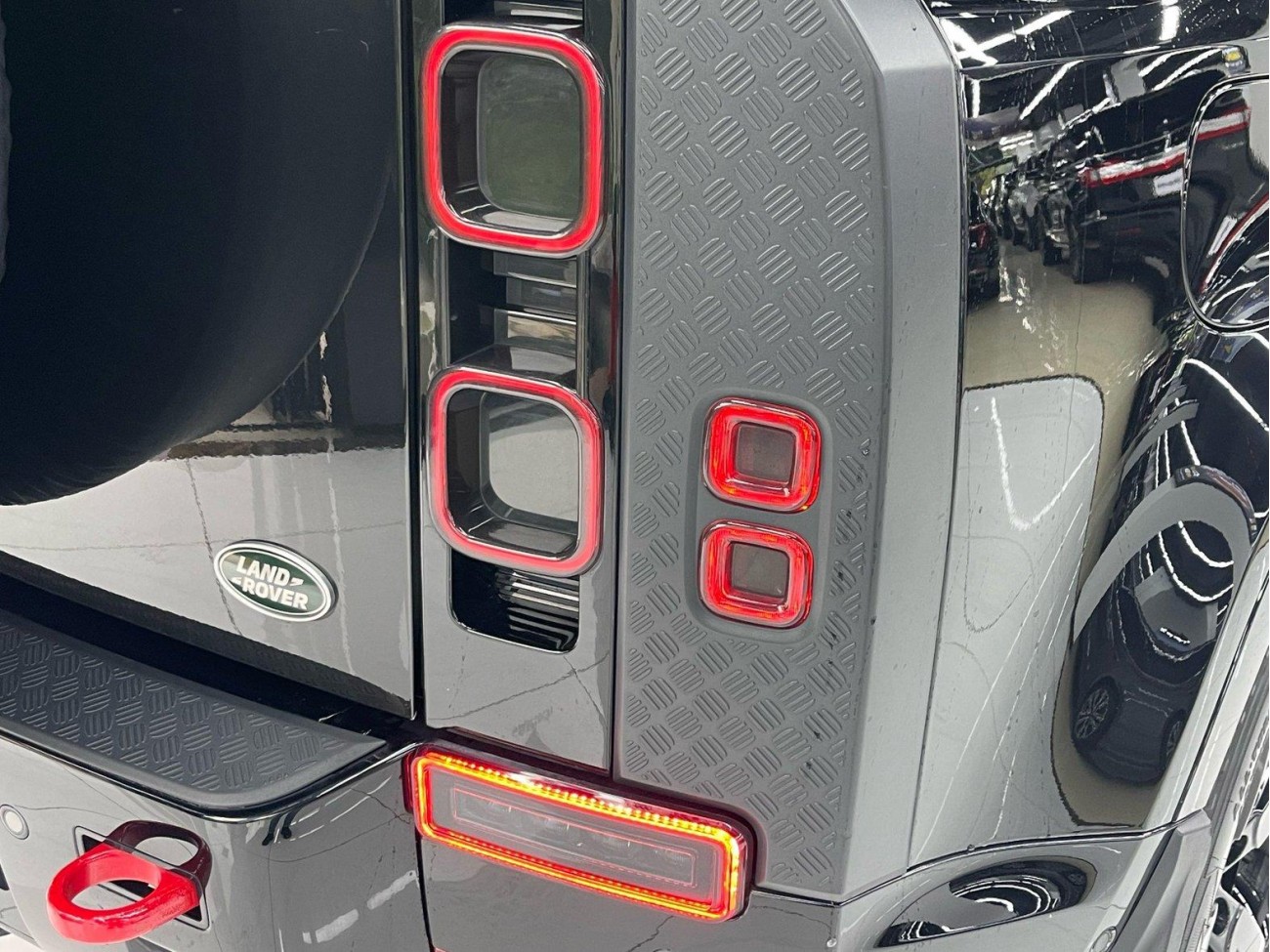 Land Rover Defender 2022