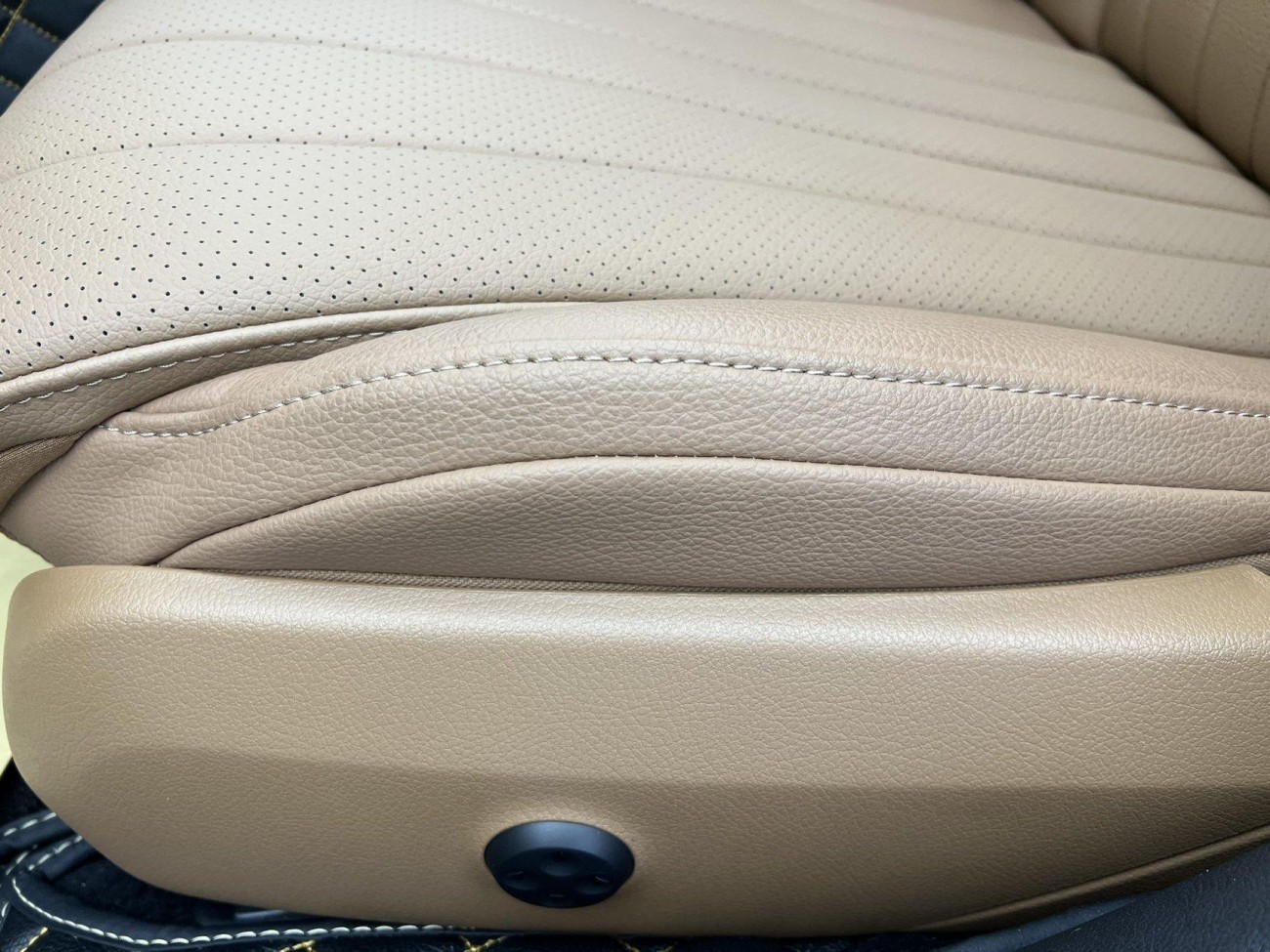 Mercedes-Benz E 300 L 2025