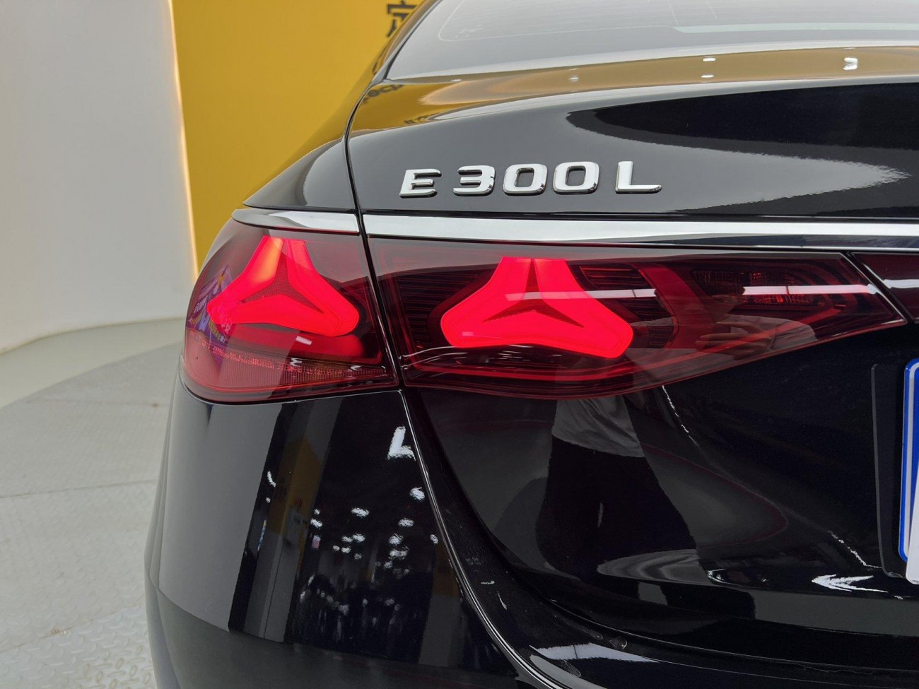 Mercedes-Benz E 300 L 2025