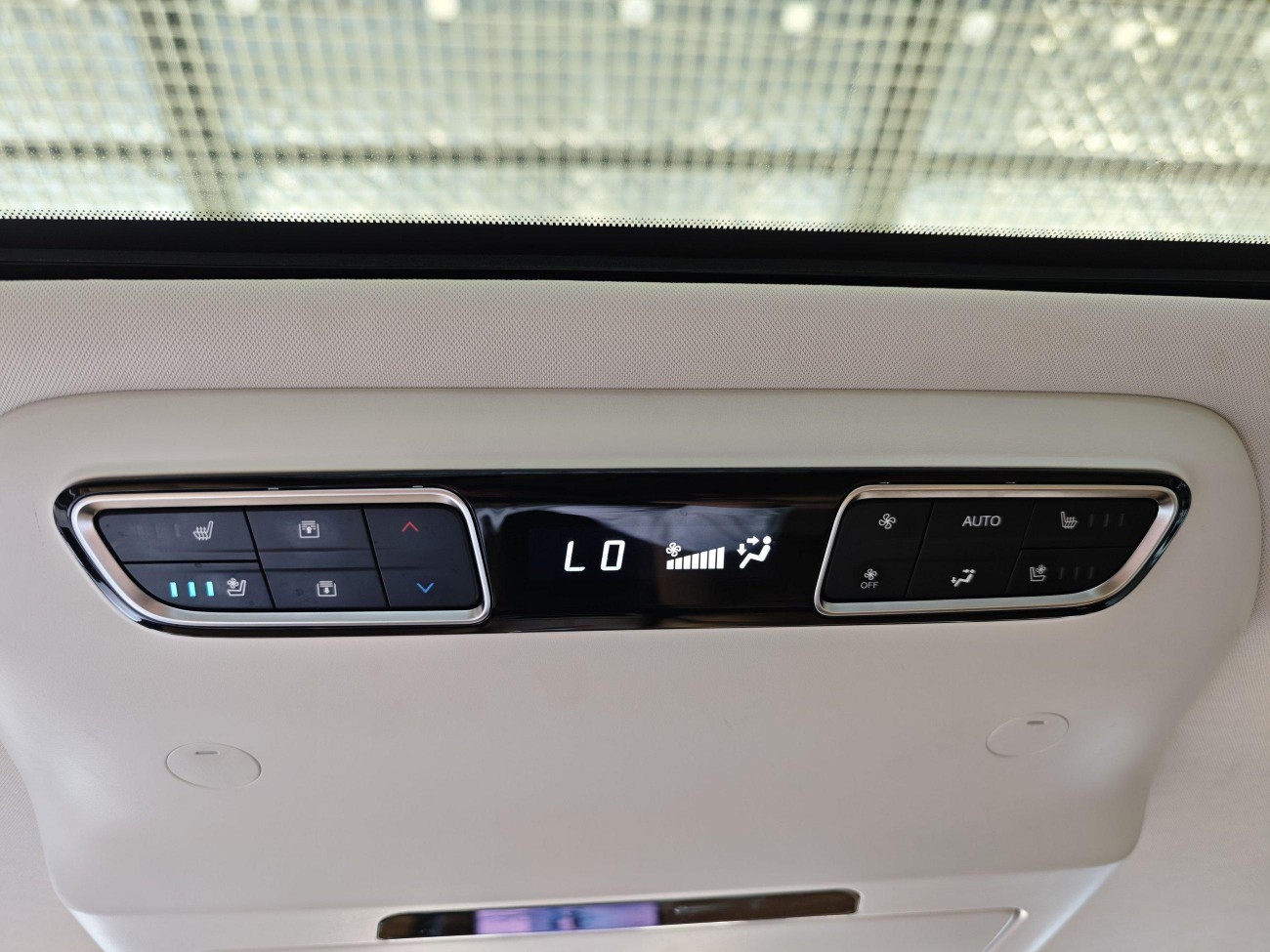 Trumpchi E8 2024