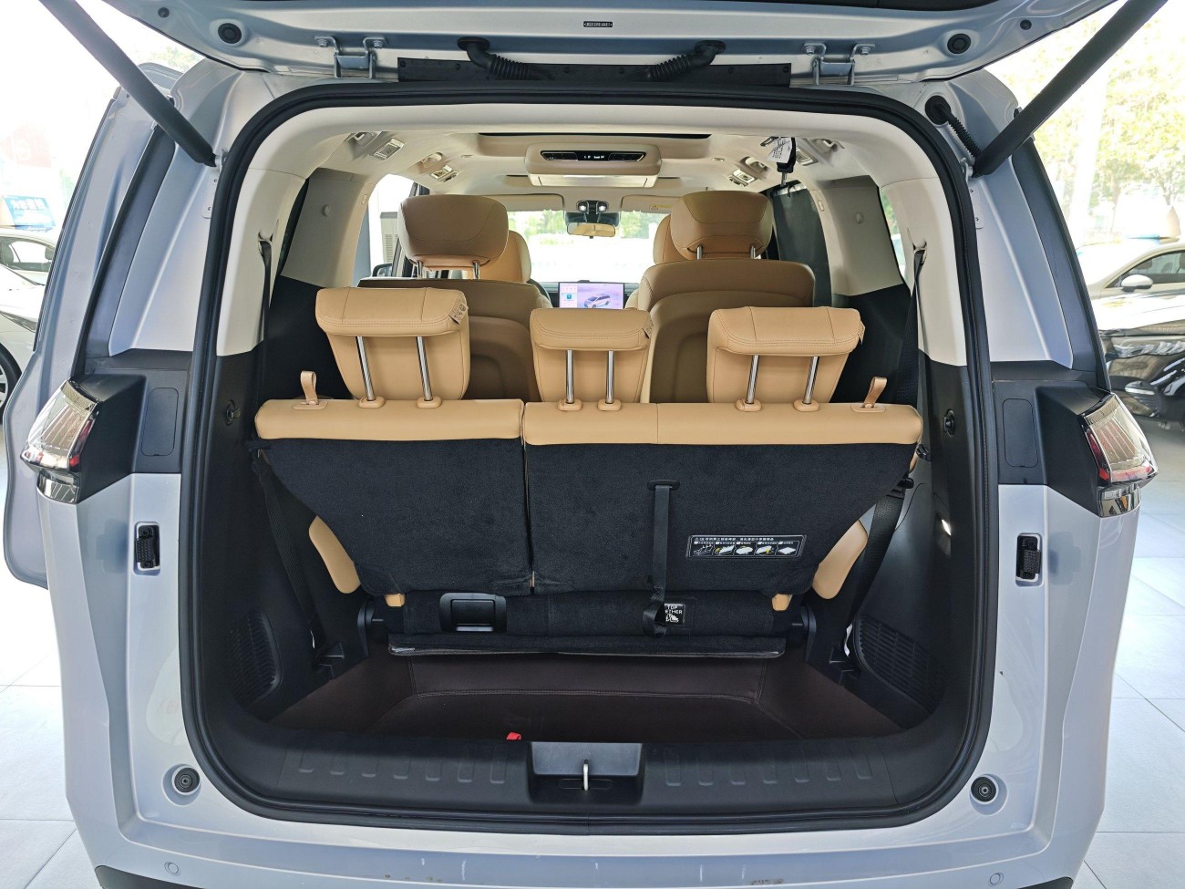 Trumpchi E8 2024