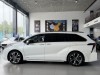 Toyota Granvia 2023