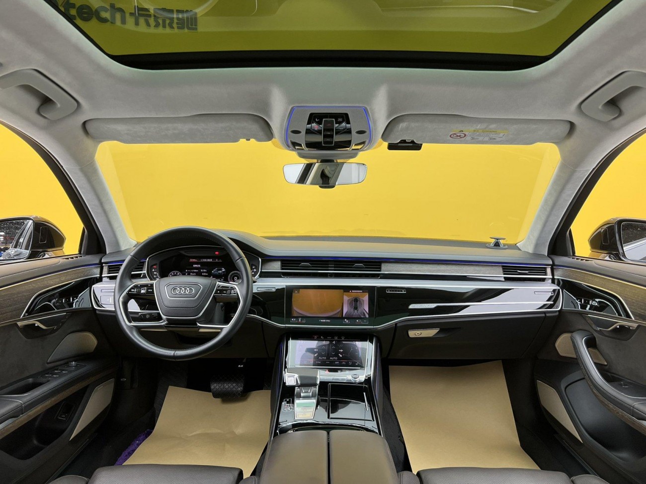 Audi A8L 55 TFSI 2021