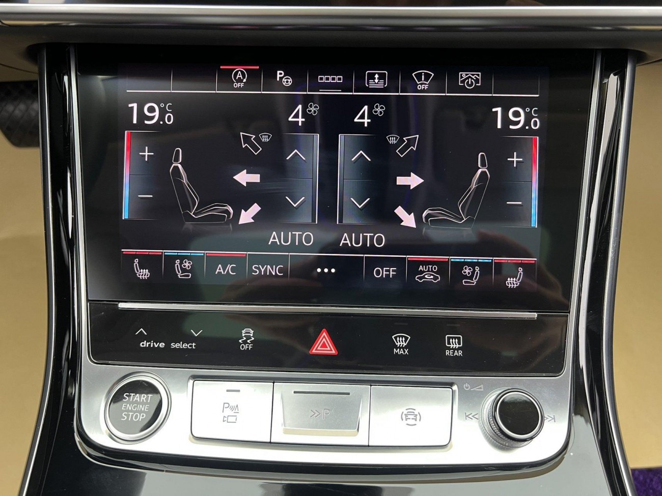 Audi A8L 55 TFSI 2021