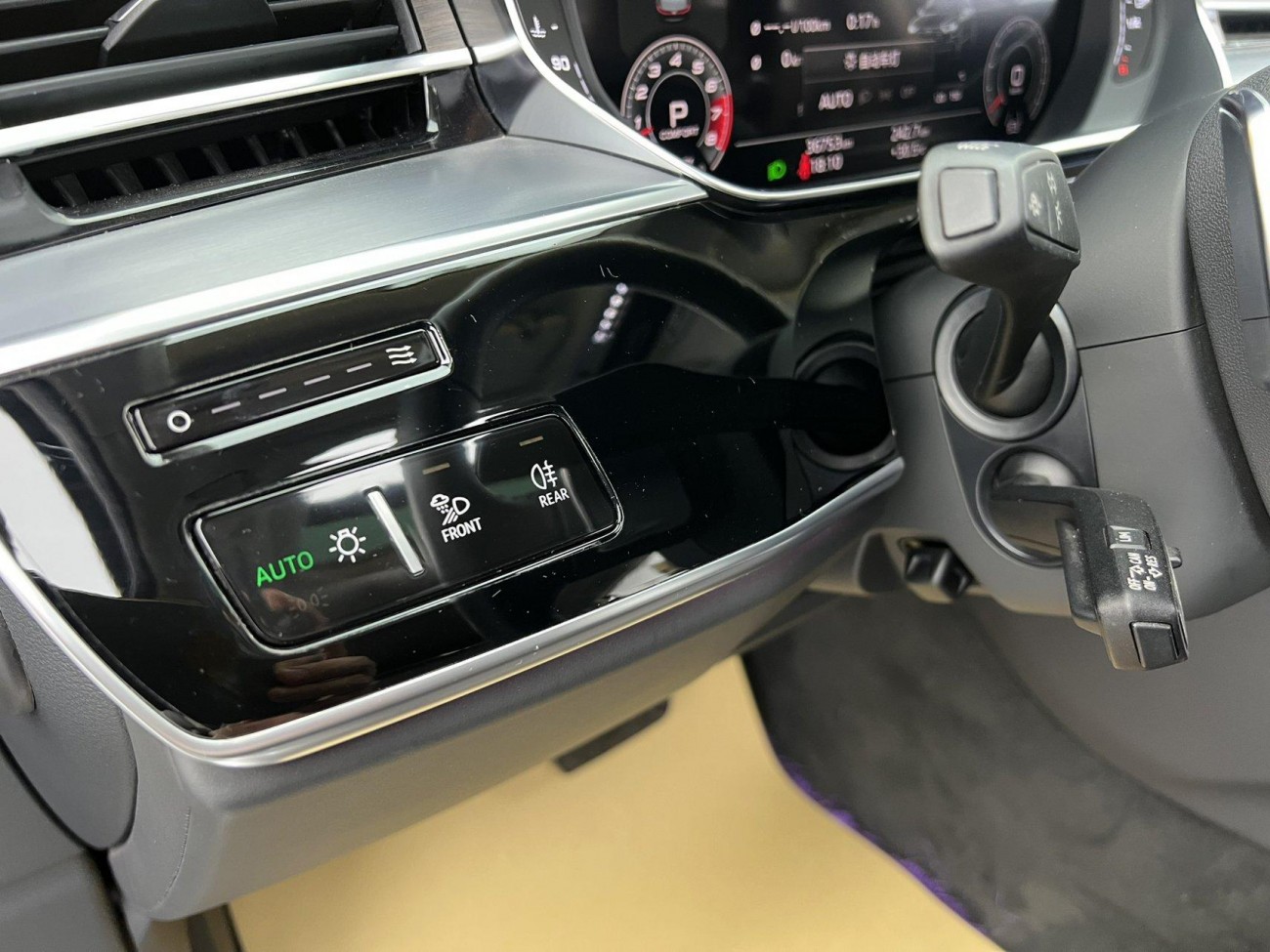 Audi A8L 55 TFSI 2021