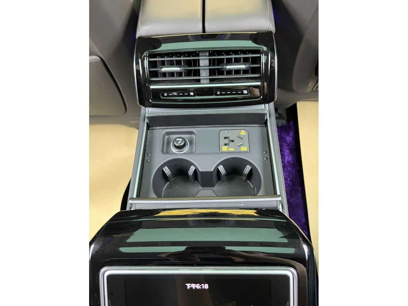 Audi A8L 55 TFSI 2021