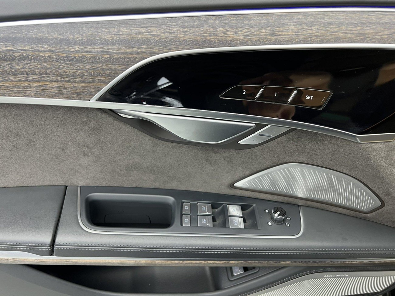Audi A8L 55 TFSI 2021
